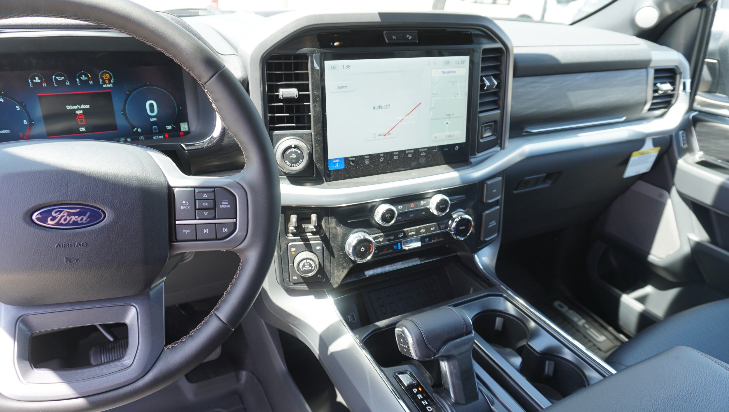 2025 Ford F-150 Lariat - Photo 10