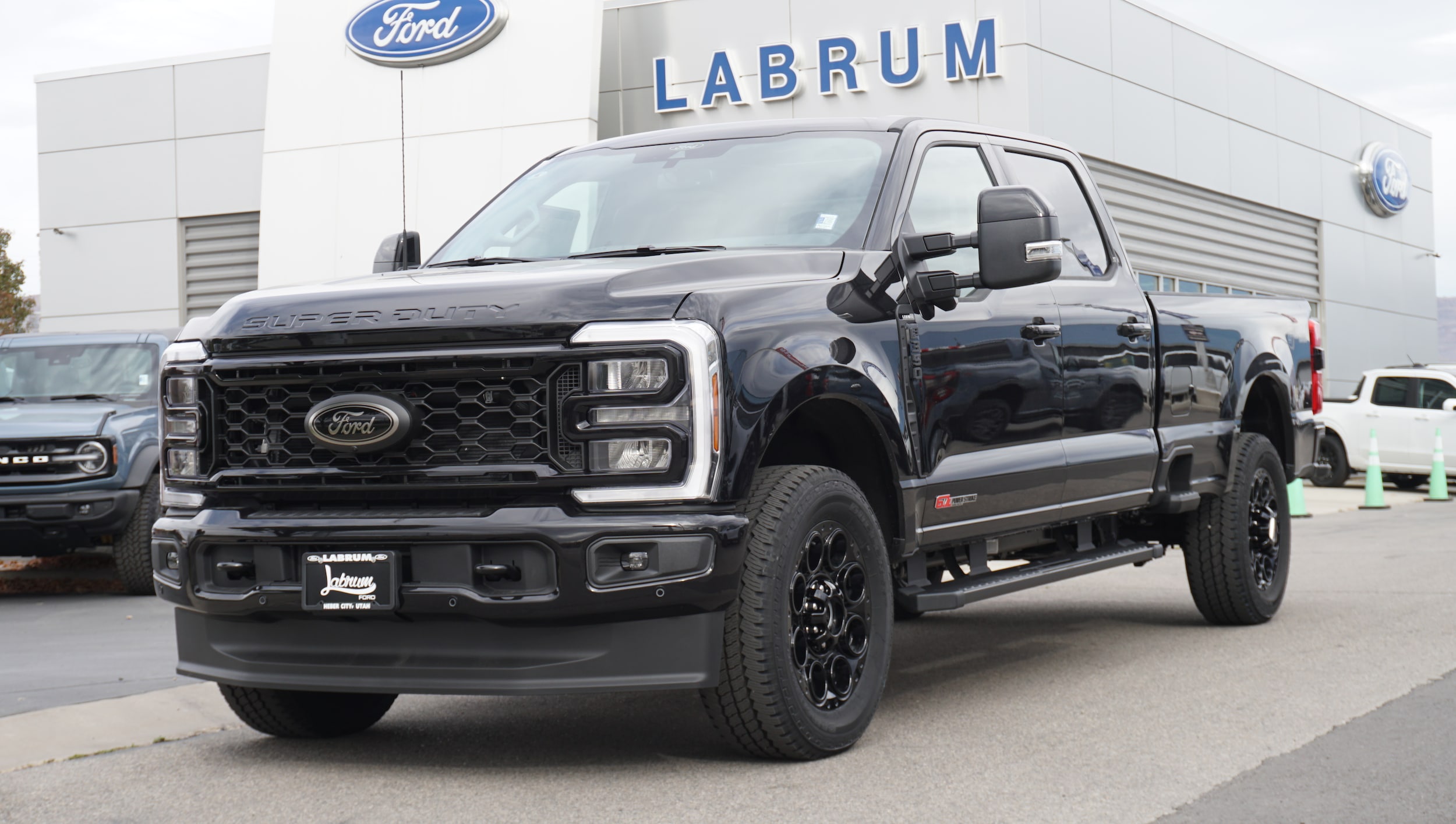2026 Ford F-350 Super Duty Lariat's photo