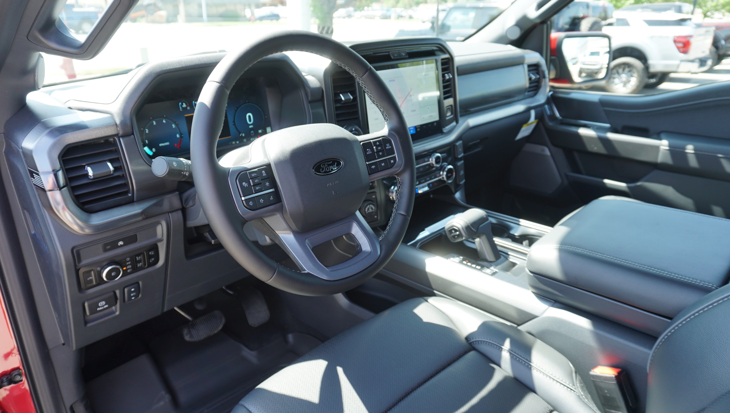 2025 Ford F-150 Lariat - Photo 9