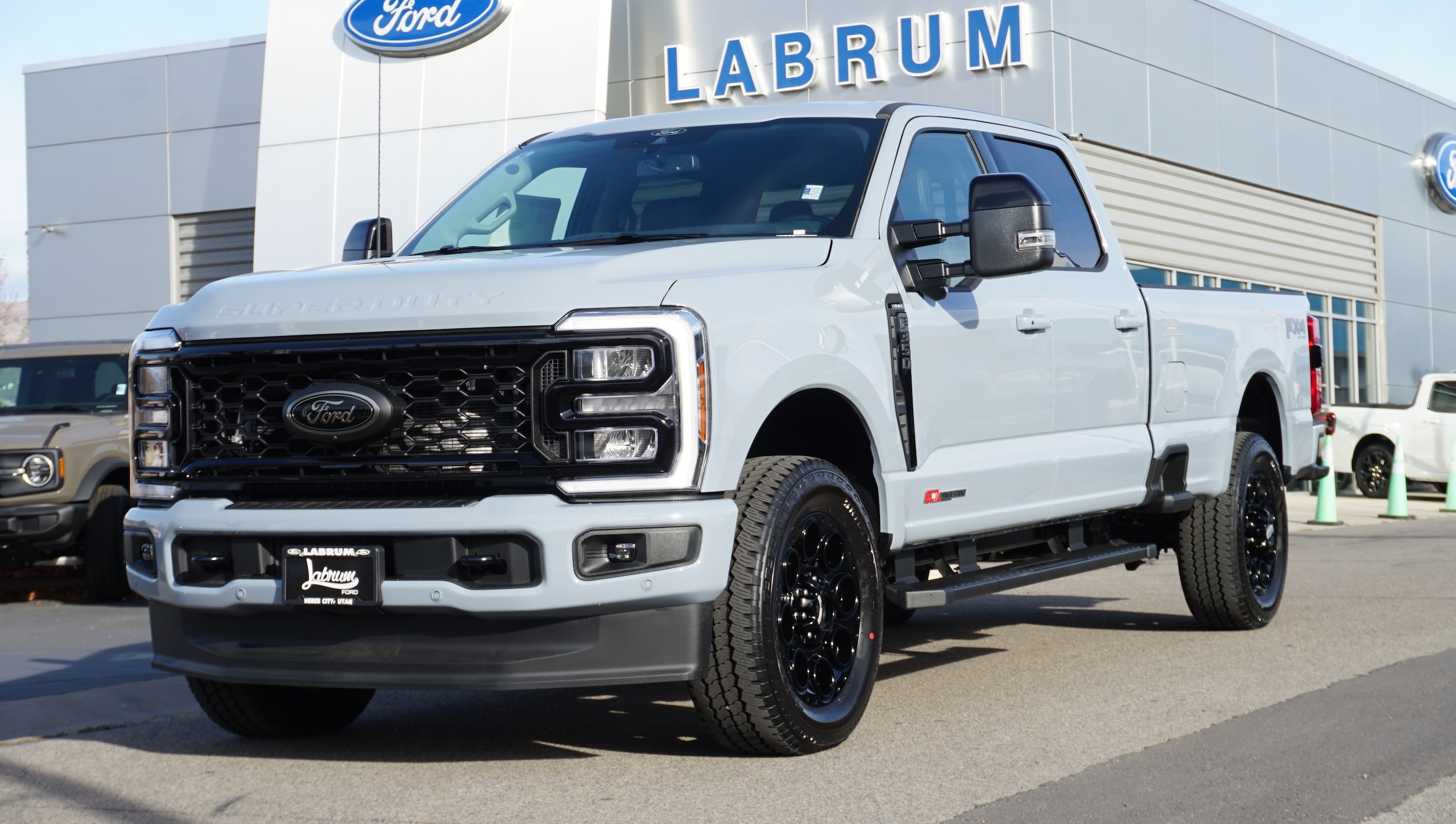 2026 Ford F-350 Super Duty Lariat's photo