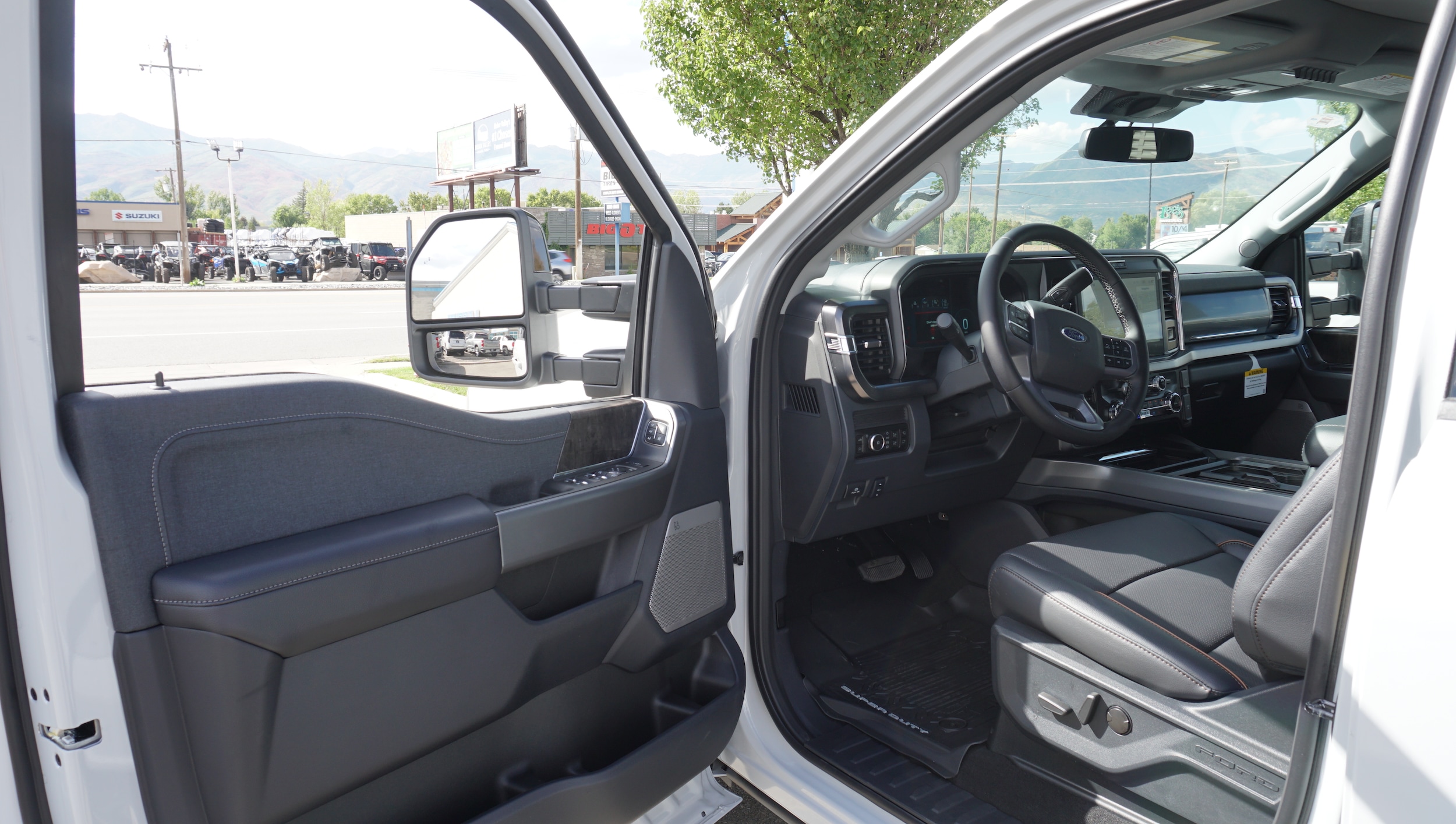 2026 Ford F-350 Super Duty Lariat - Photo 6