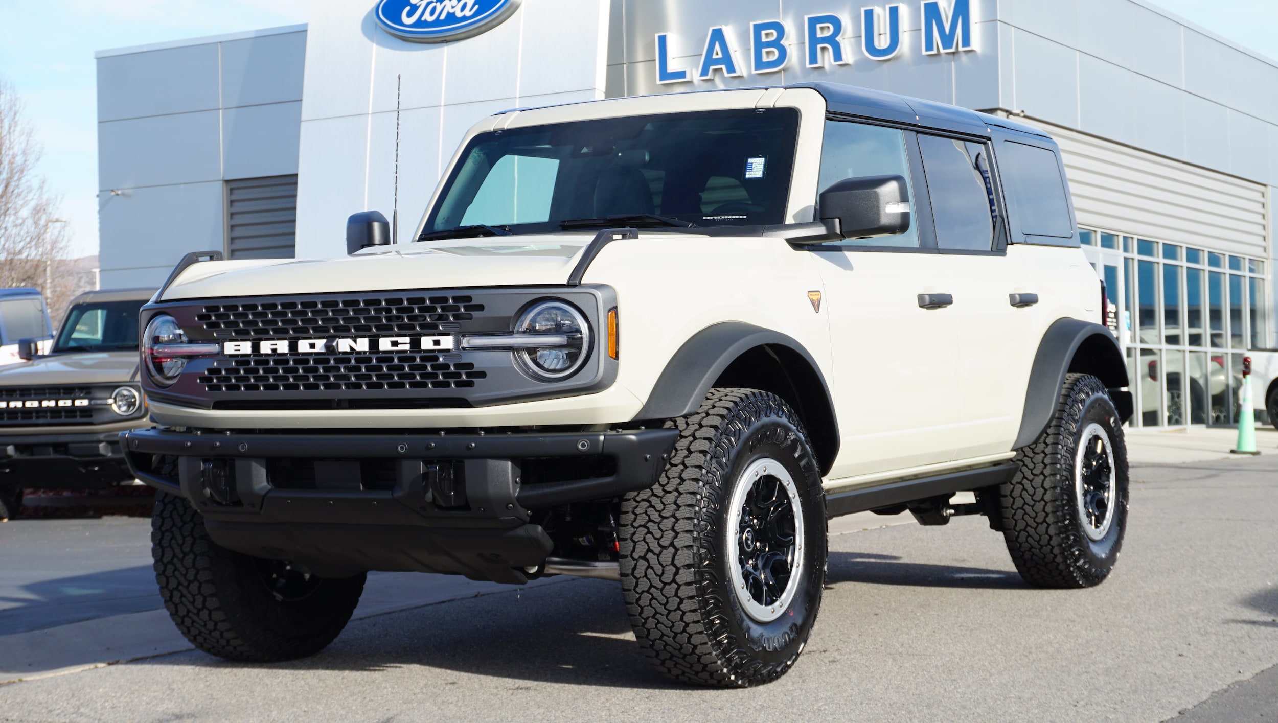 2025 Ford Bronco 4-Door Badlands's photo
