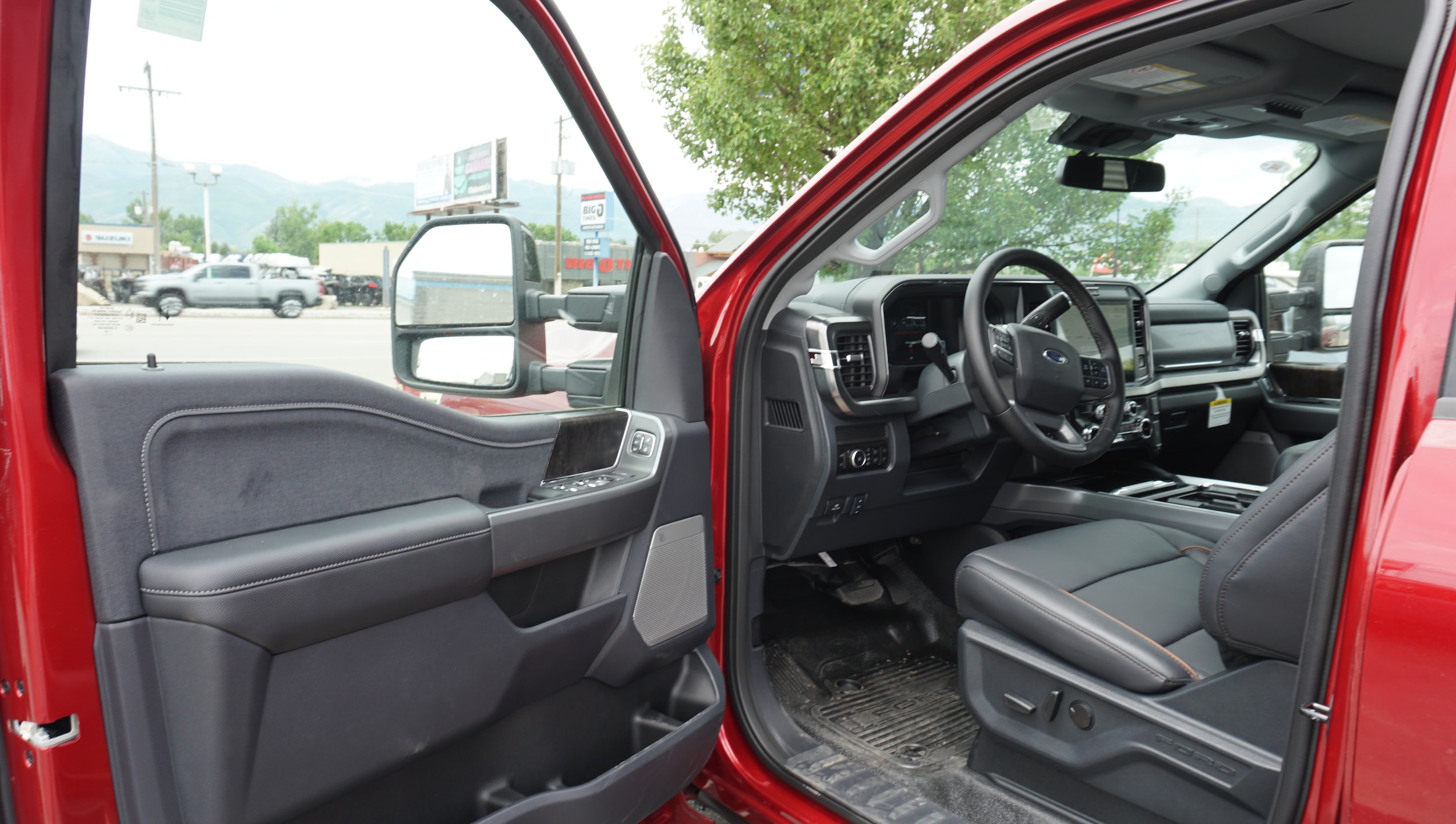 2025 Ford F-350 Super Duty Lariat - Photo 6