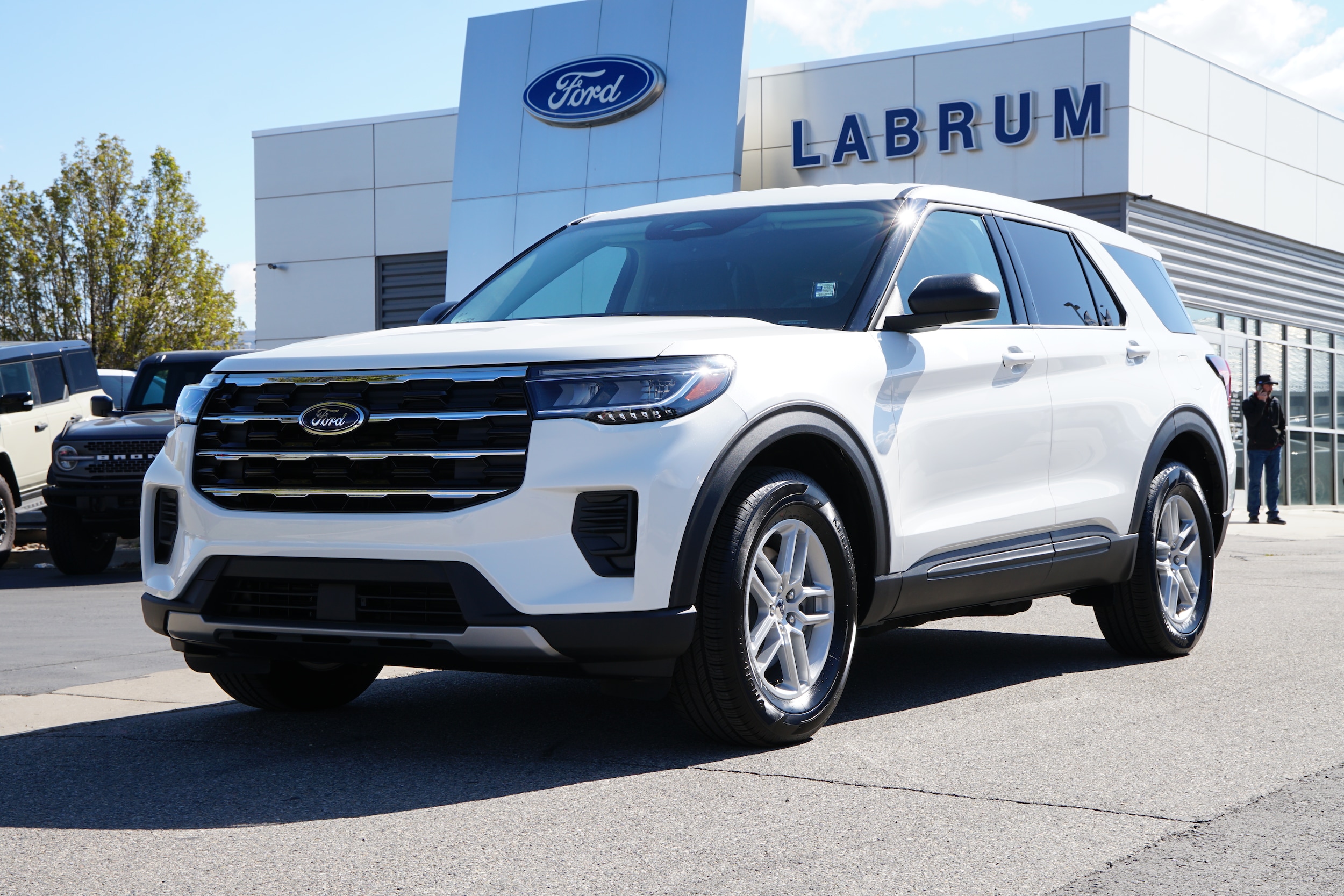 2026 Ford Explorer Active 4WD's photo