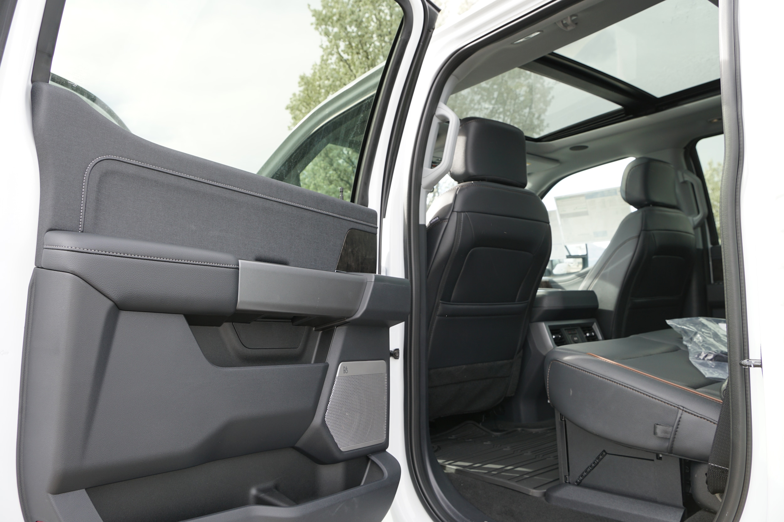 2026 Ford F-350 Super Duty Lariat - Photo 11