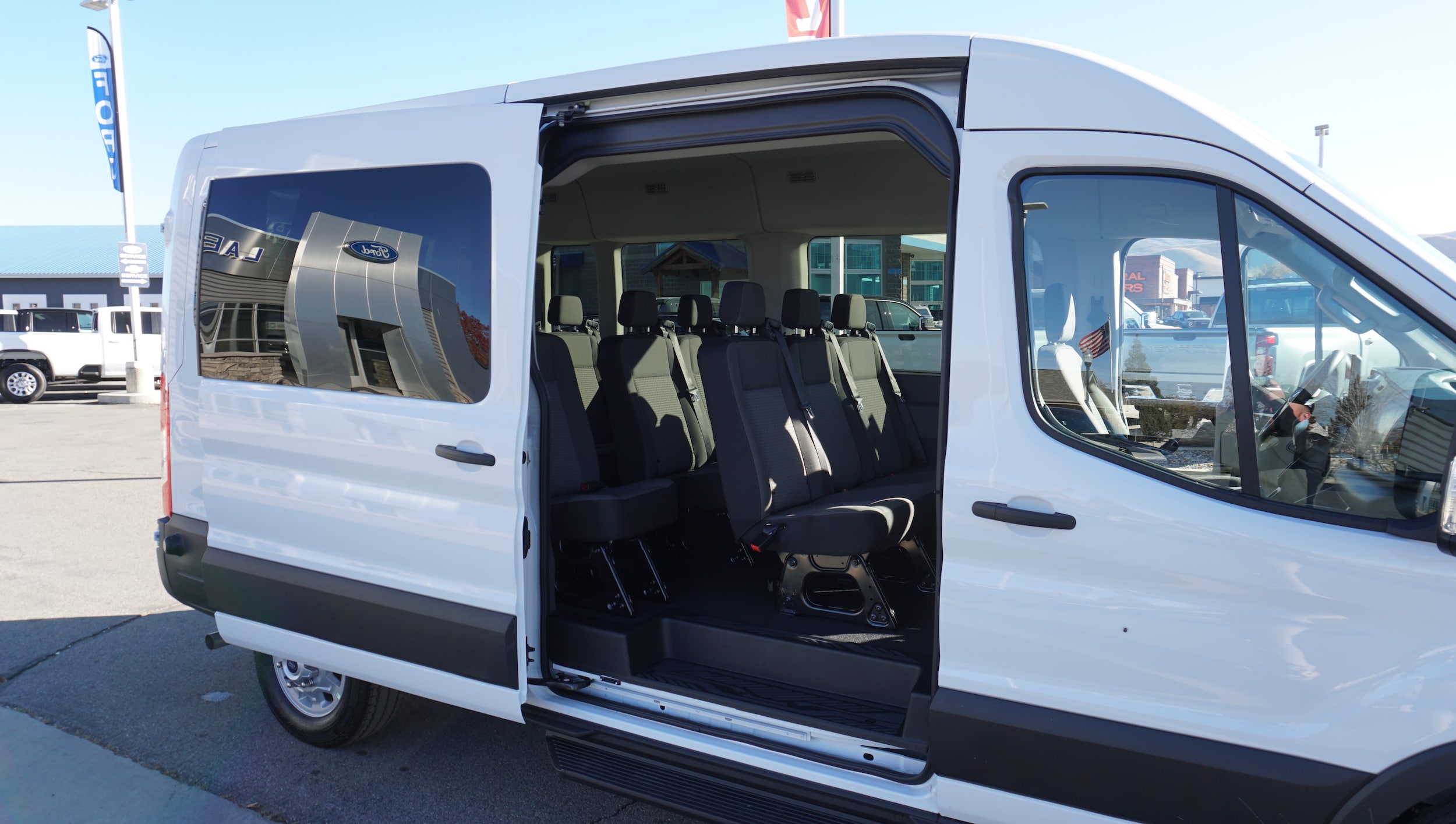 2025 Ford Transit Passenger Van XL - Photo 12