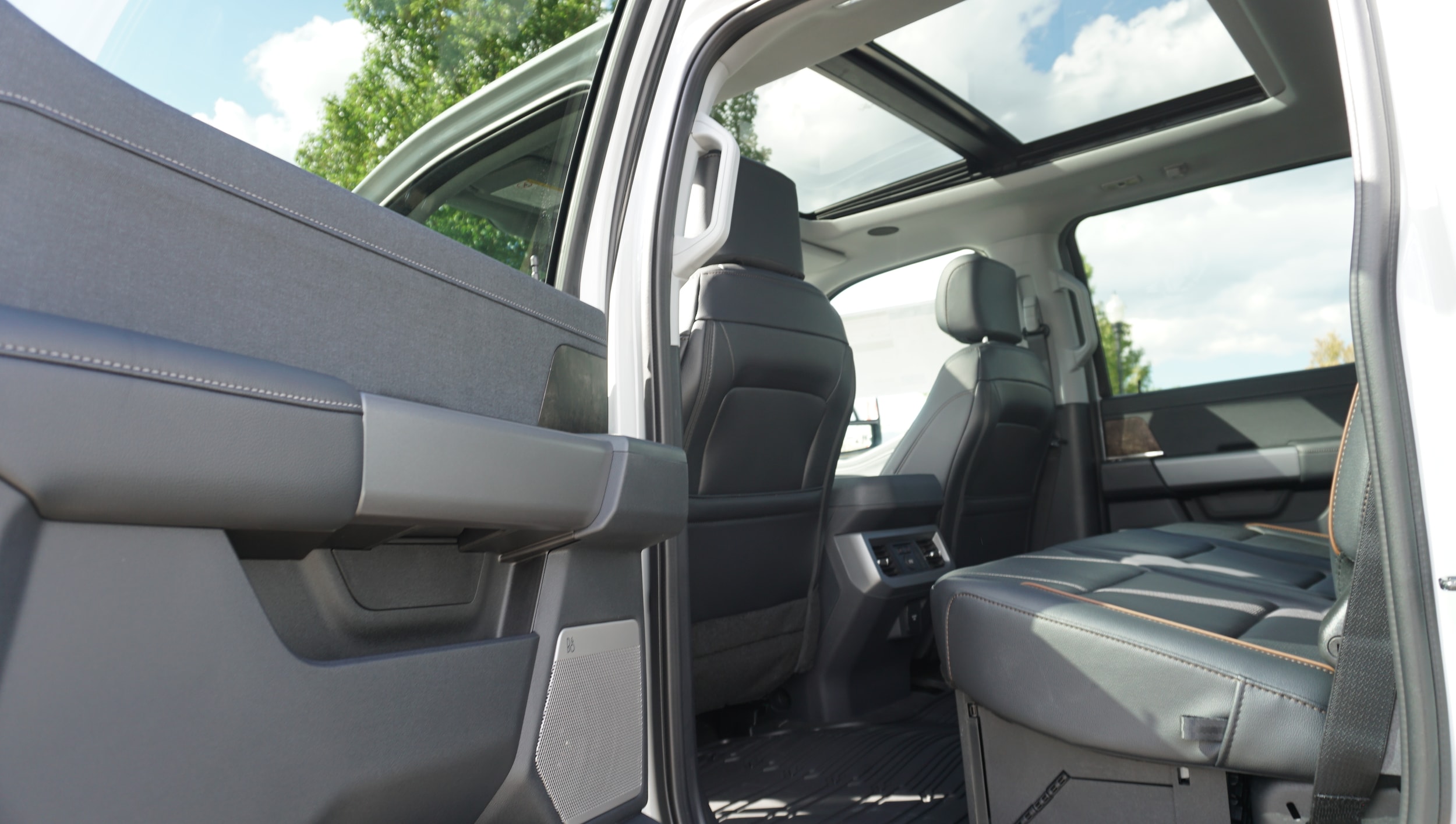 2026 Ford F-350 Super Duty Lariat - Photo 11