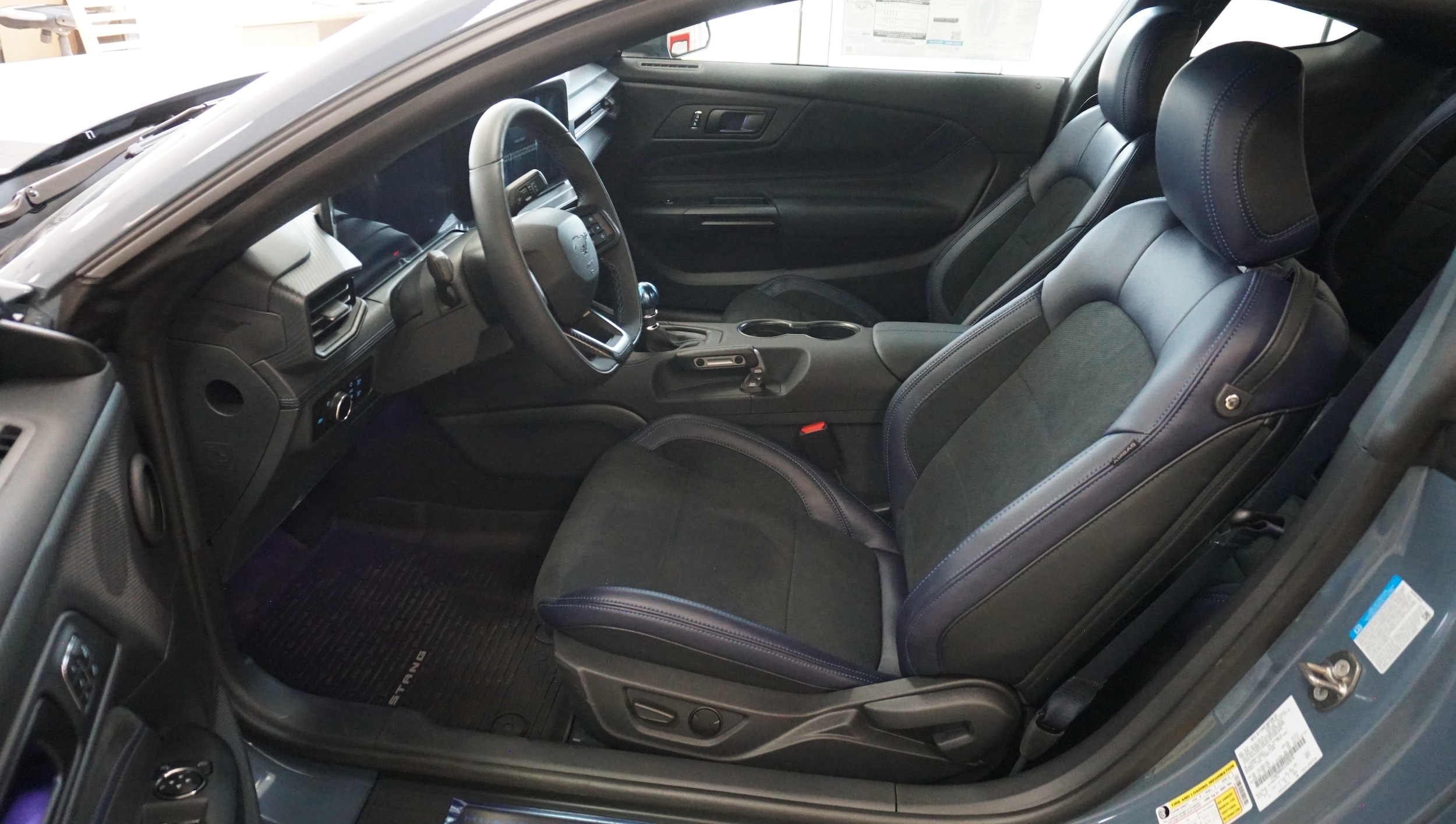 2025 Ford Mustang Dark Horse - Photo 8