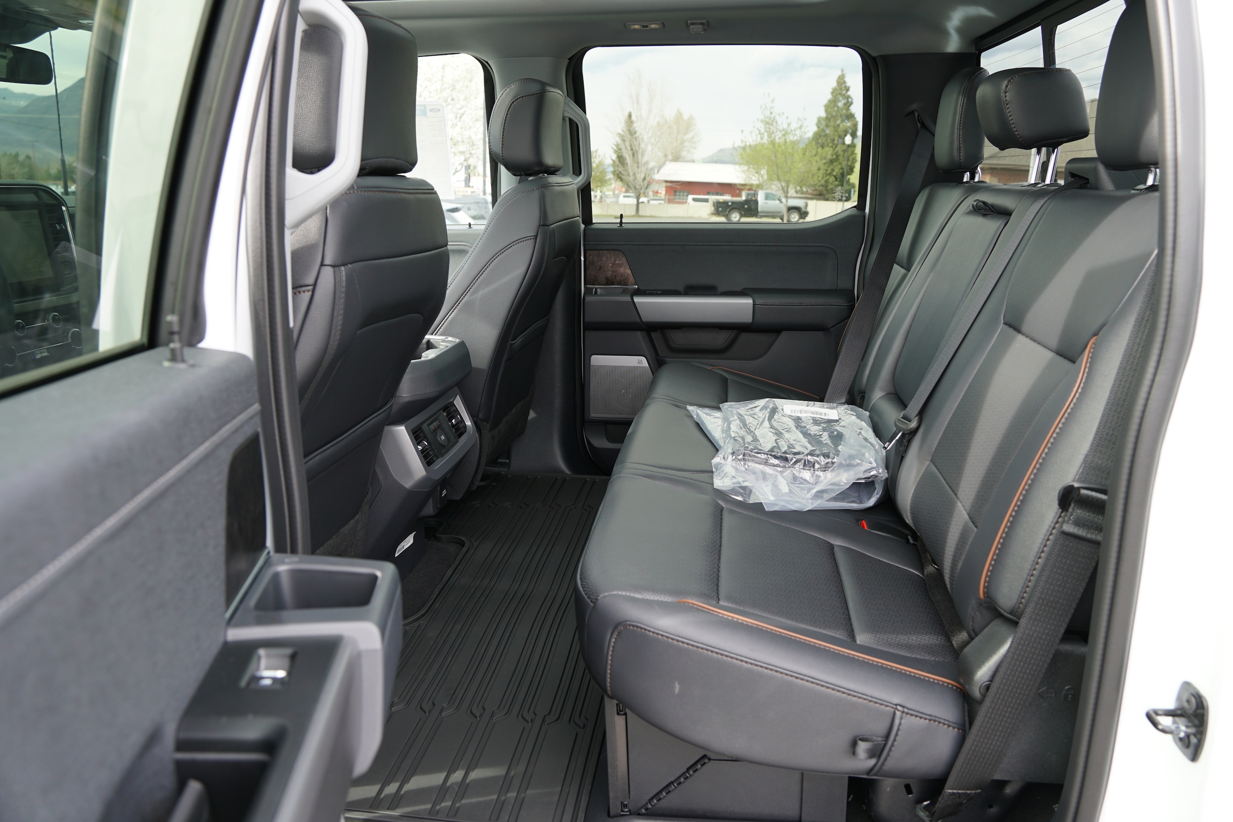 2026 Ford F-350 Super Duty Lariat - Photo 12