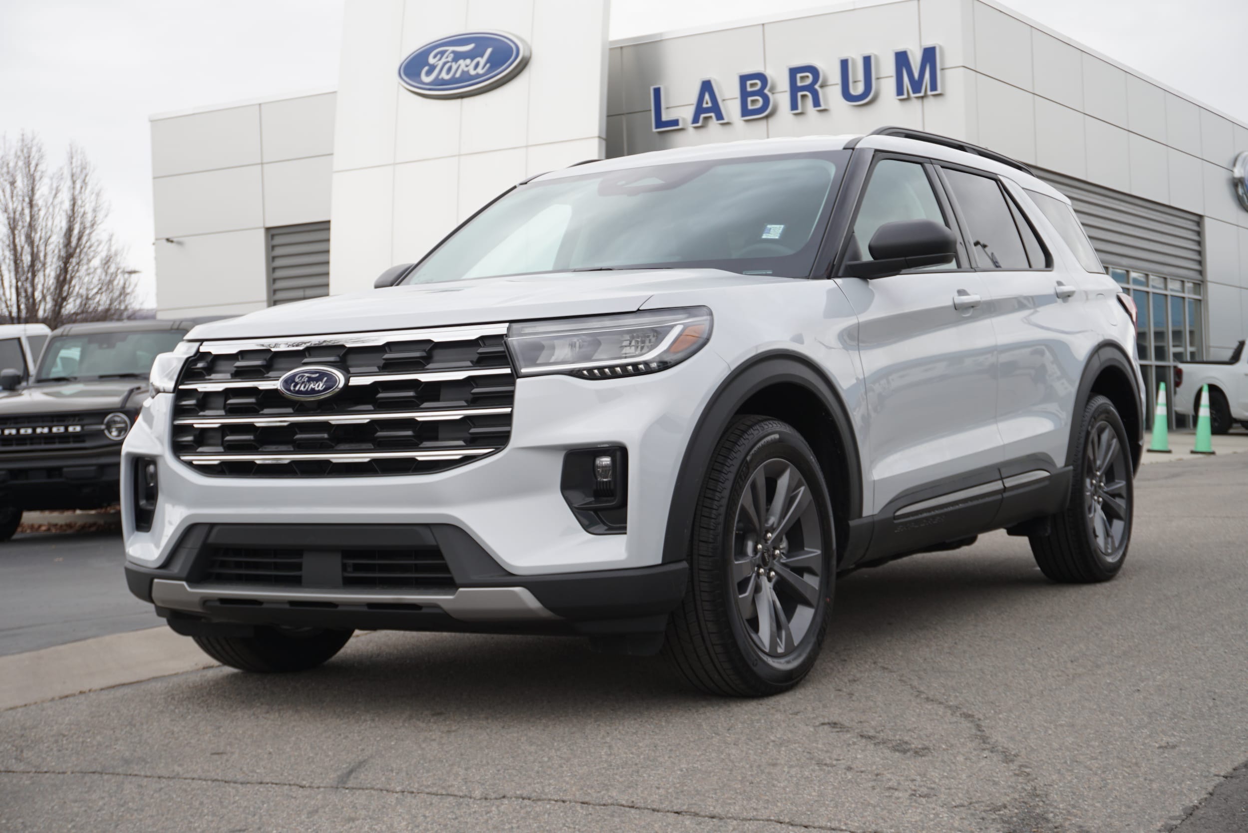 2026 Ford Explorer Active's photo