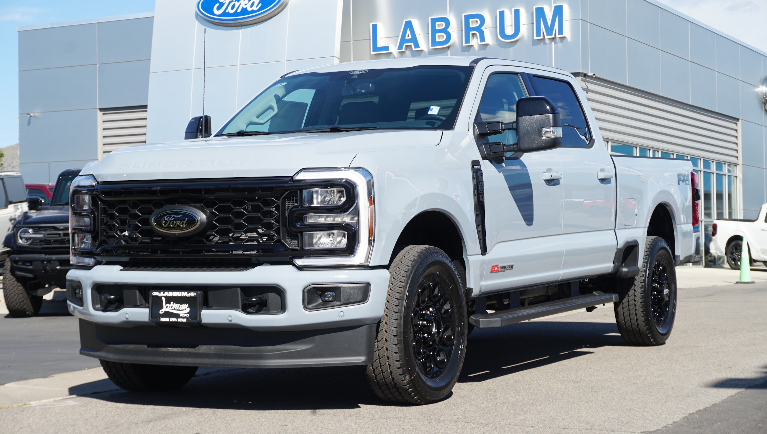 2026 Ford F-350 Super Duty Lariat's photo