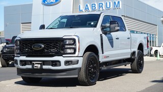 2026 Ford F-350 Lariat Truck Crew Cab