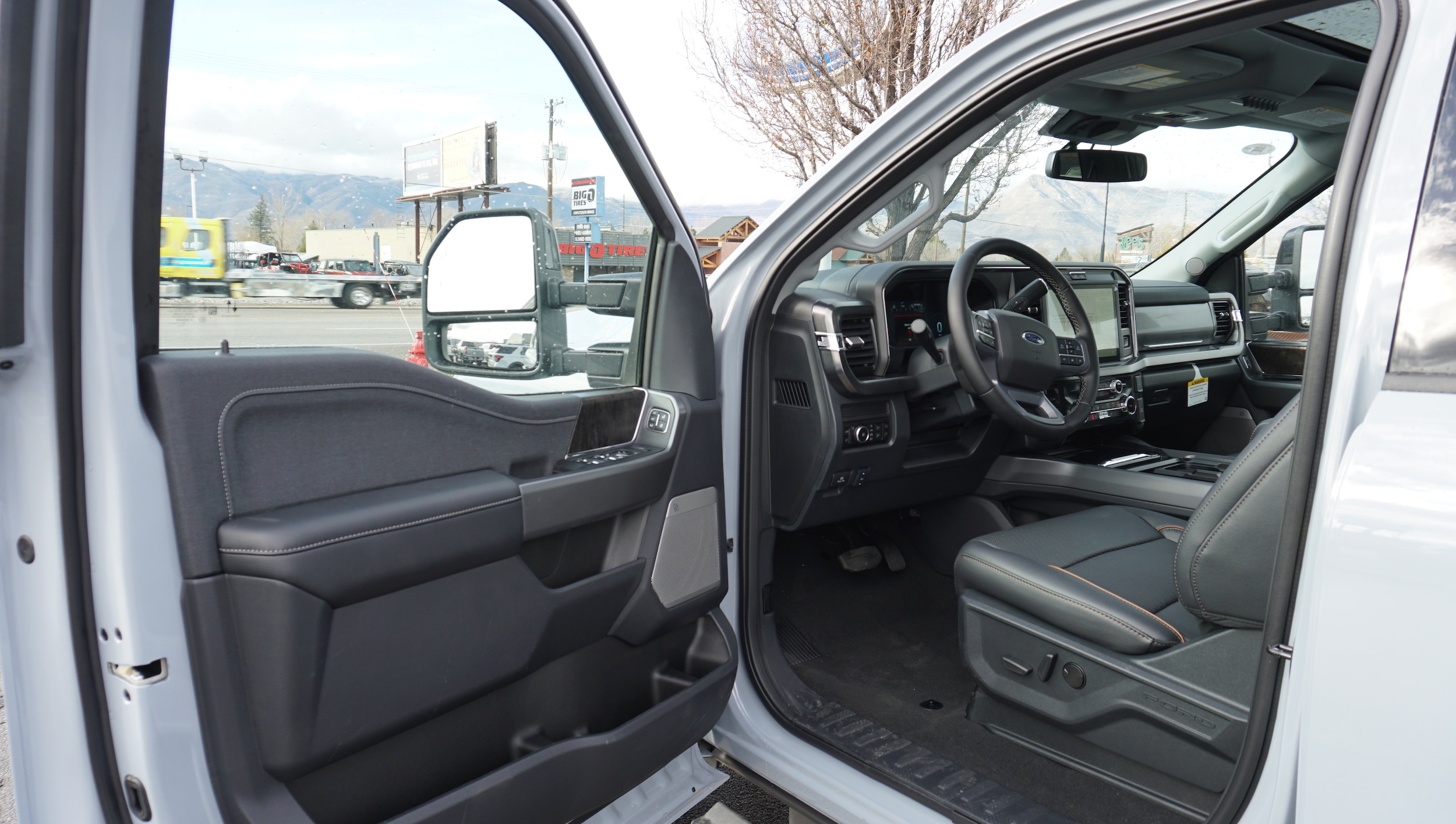 2026 Ford F-350 Super Duty Lariat - Photo 6