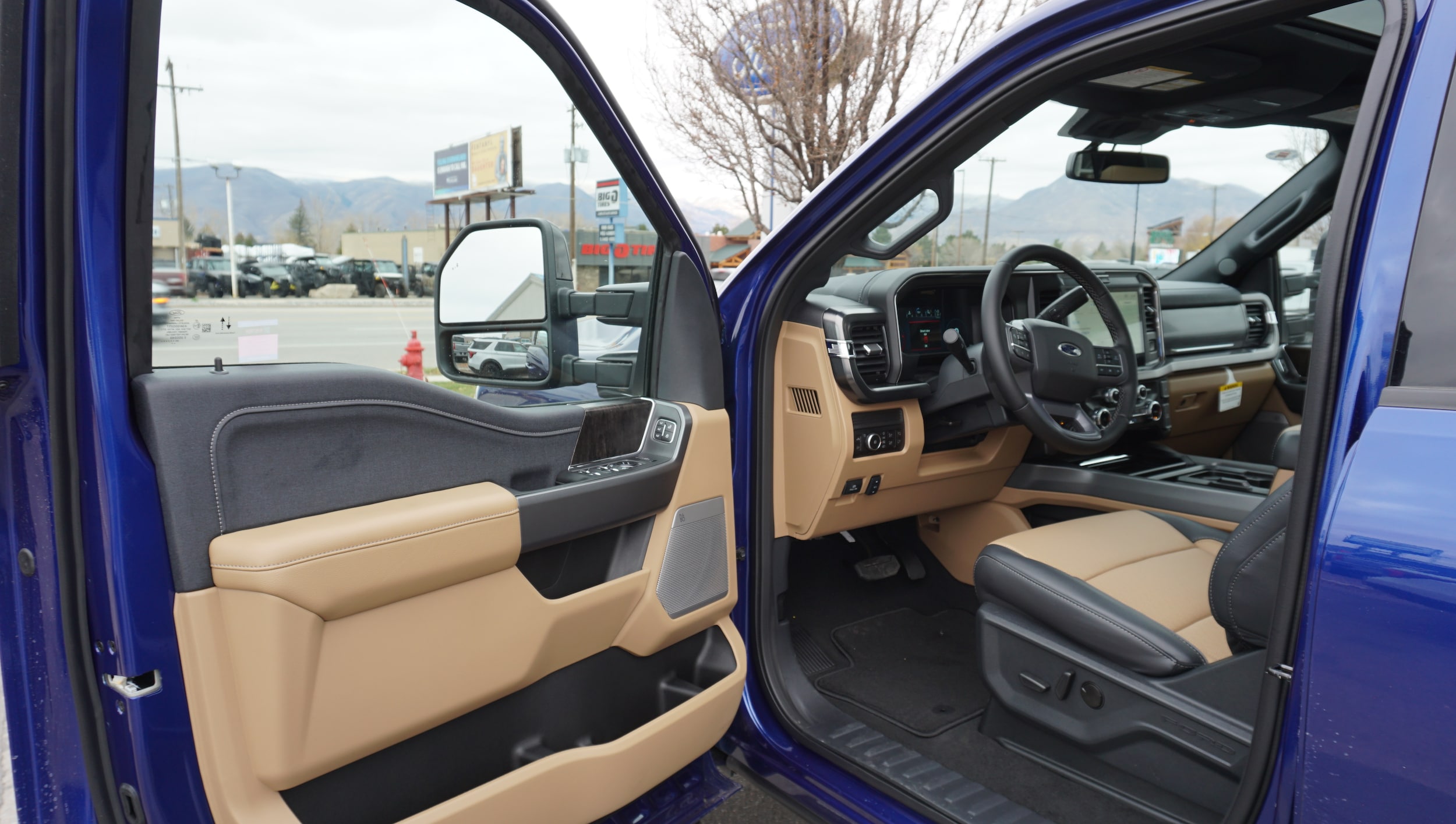 2026 Ford F-350 Super Duty Lariat - Photo 6