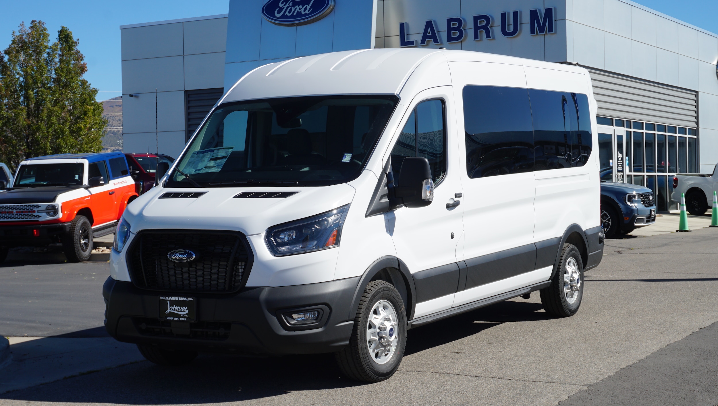 2025 Ford Transit-350 Passenger Wagon Medium Roof Van 