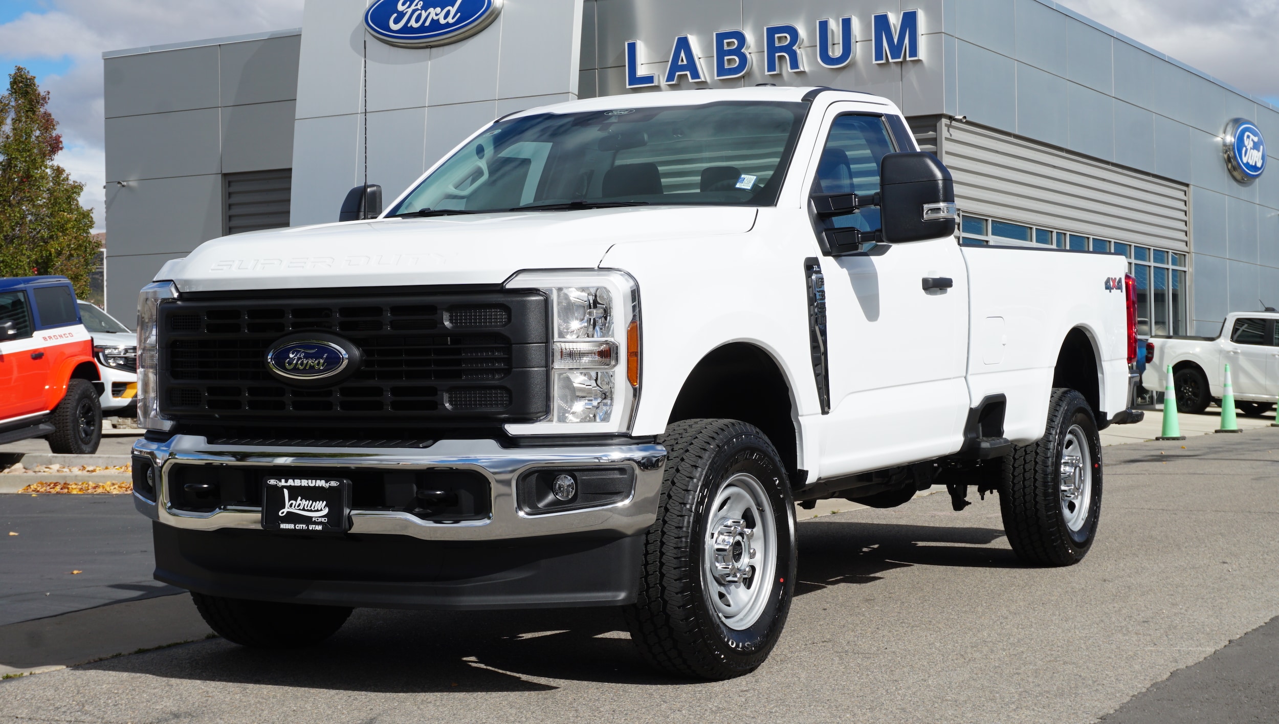 2026 Ford F-350 Super Duty XL's photo