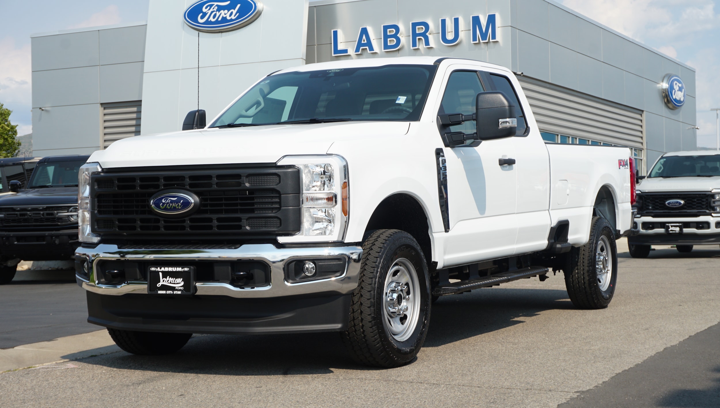 2026 Ford F-350 Super Duty XL's photo