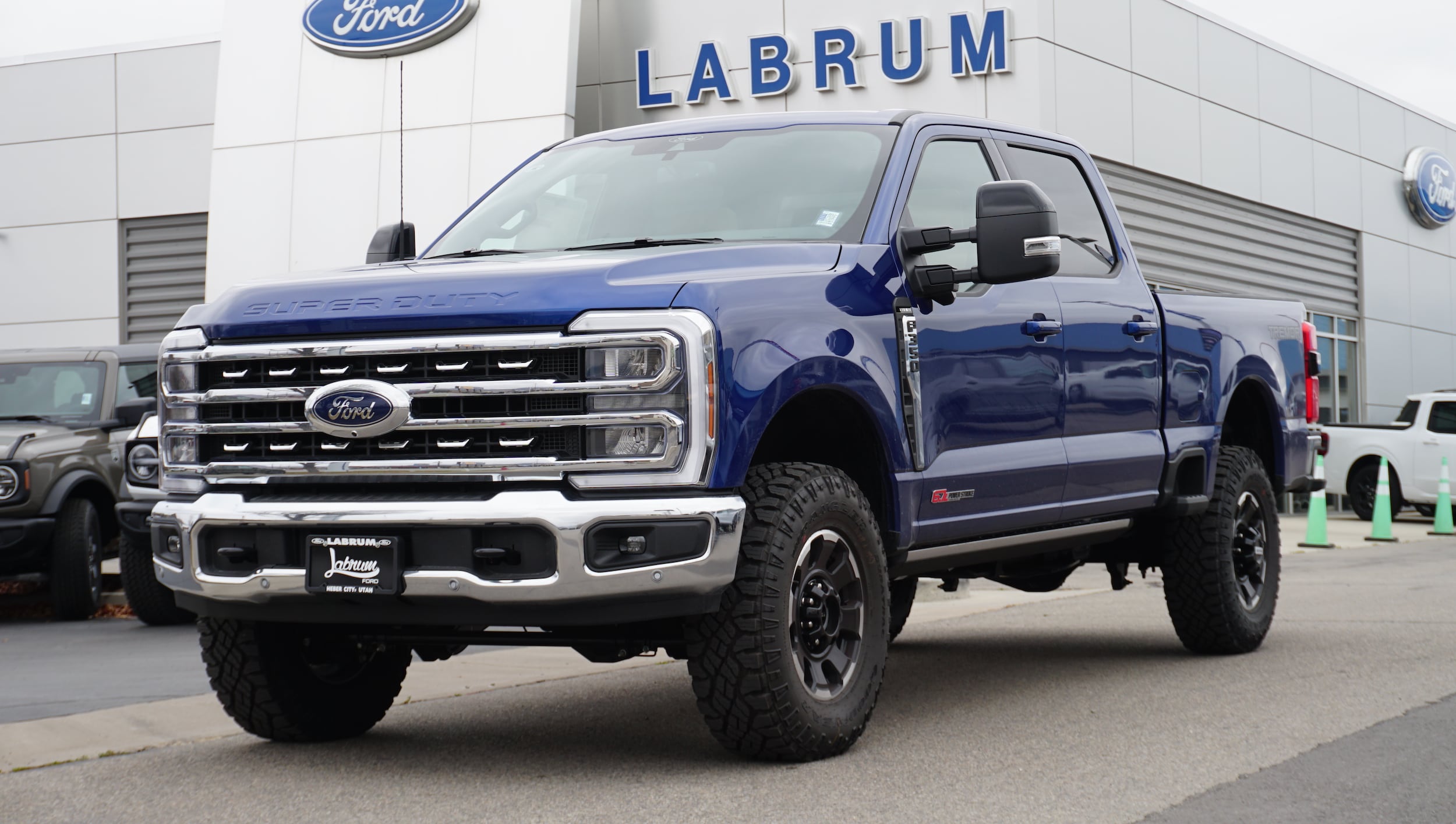 2026 Ford F-350 Super Duty Lariat's photo