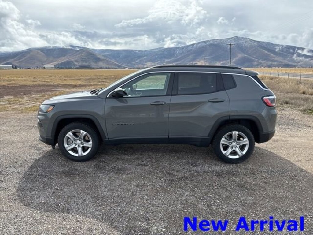 Used 2023 Jeep Compass Latitude SUV