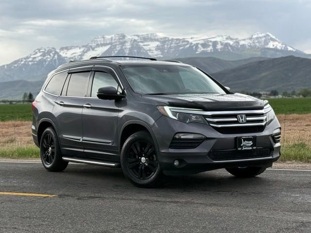 2016 Honda Pilot 4WD Elite's photo