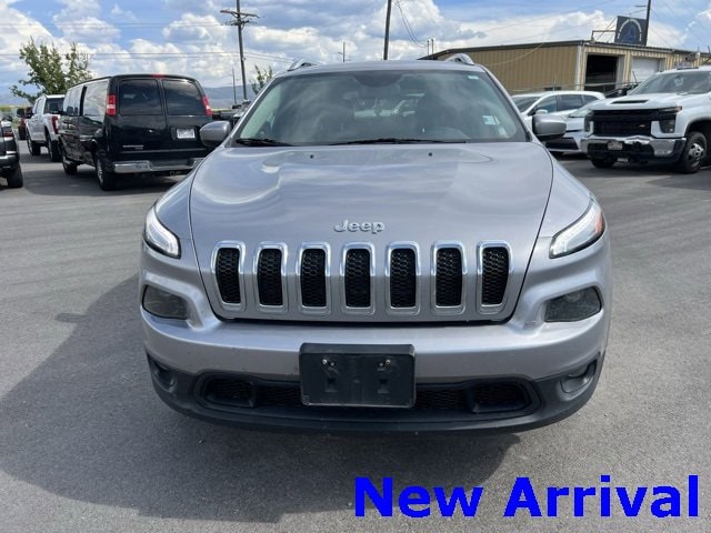 Used 2018 Jeep Cherokee Latitude with VIN 1C4PJMCXXJD534340 for sale in Heber, UT