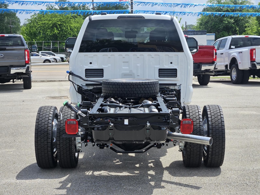 New 2026 Ford Super Duty F-450 DRW Truck Crew Cab