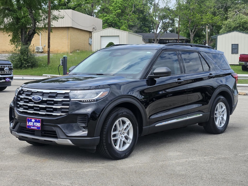 Used 2025 Ford Explorer Active Active RWD