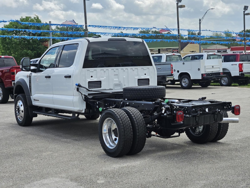 New 2026 Ford Super Duty F-450 DRW Truck Crew Cab
