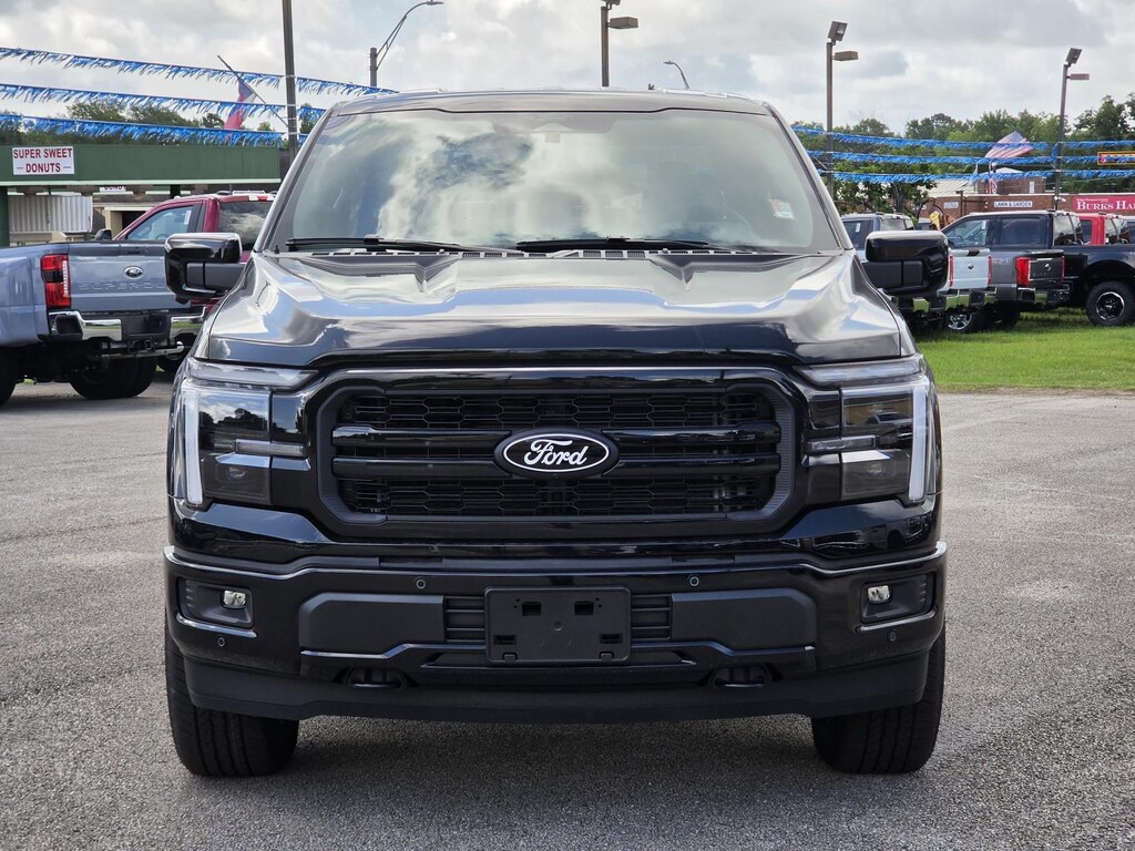 New 2026 Ford F-150 LARIAT Truck SuperCrew Cab