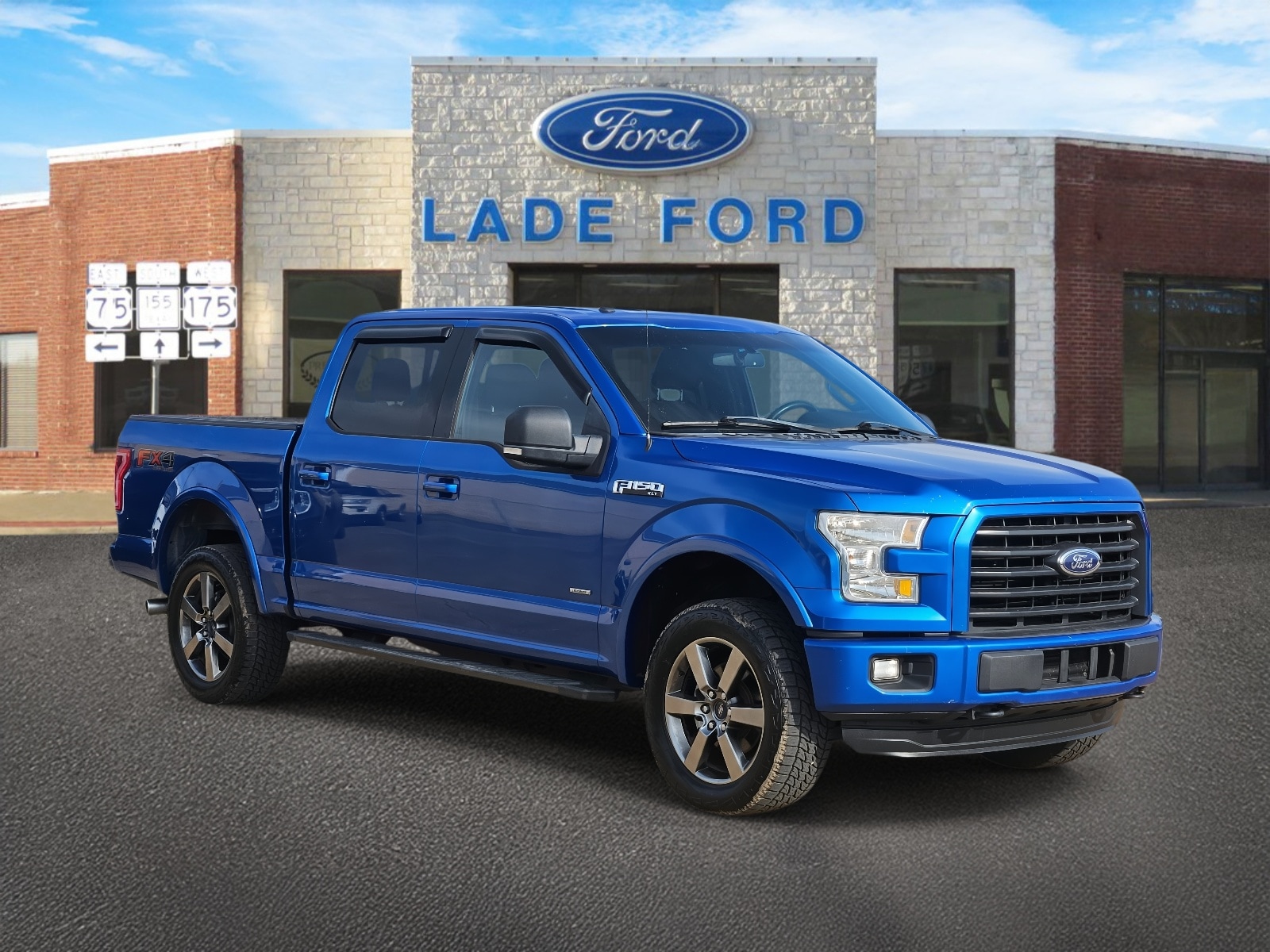 2015 Ford F-150 XLT's photo