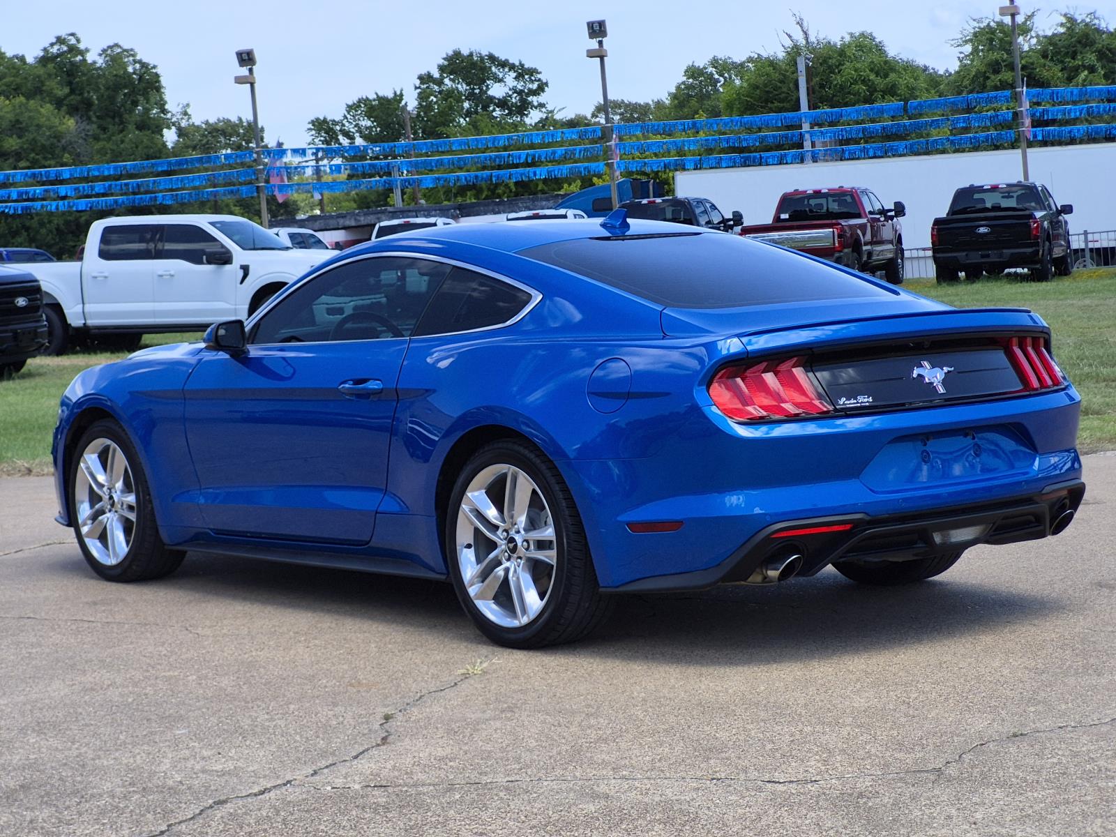 2020 Ford Mustang EcoBoost Premium - Photo 4