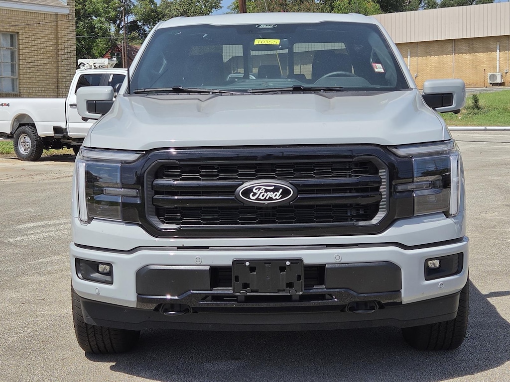 New 2026 Ford F-150 LARIAT Truck SuperCrew Cab