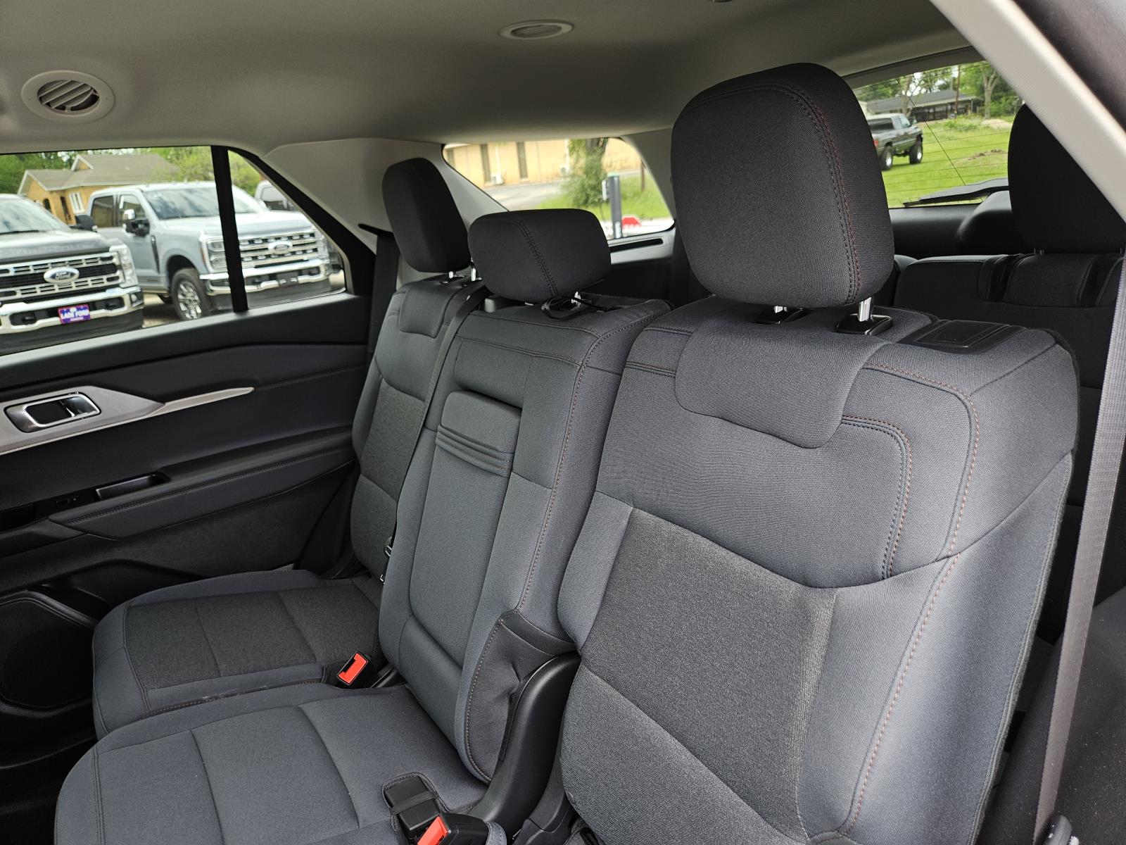 2025 Ford Explorer Active - Photo 30