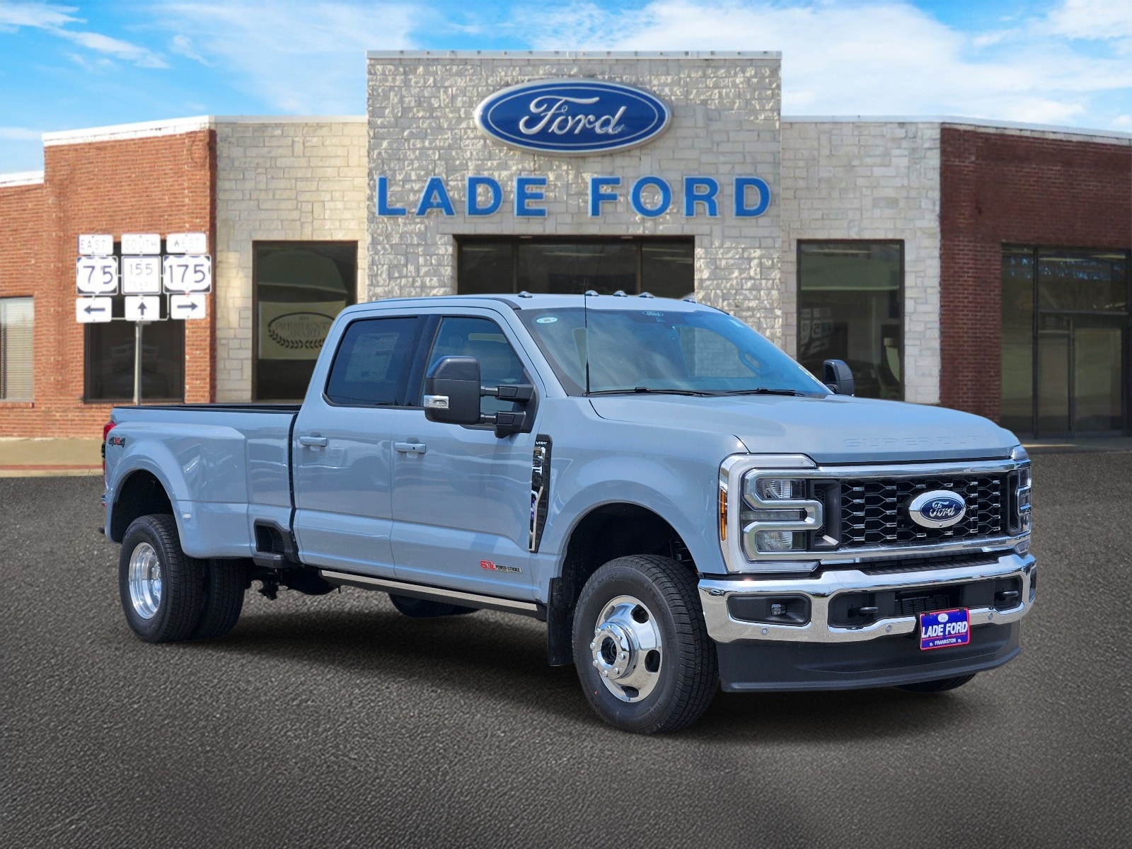 2026 Ford F-350 Lariat 4x4 Crew Cab 8' Box DRW's photo