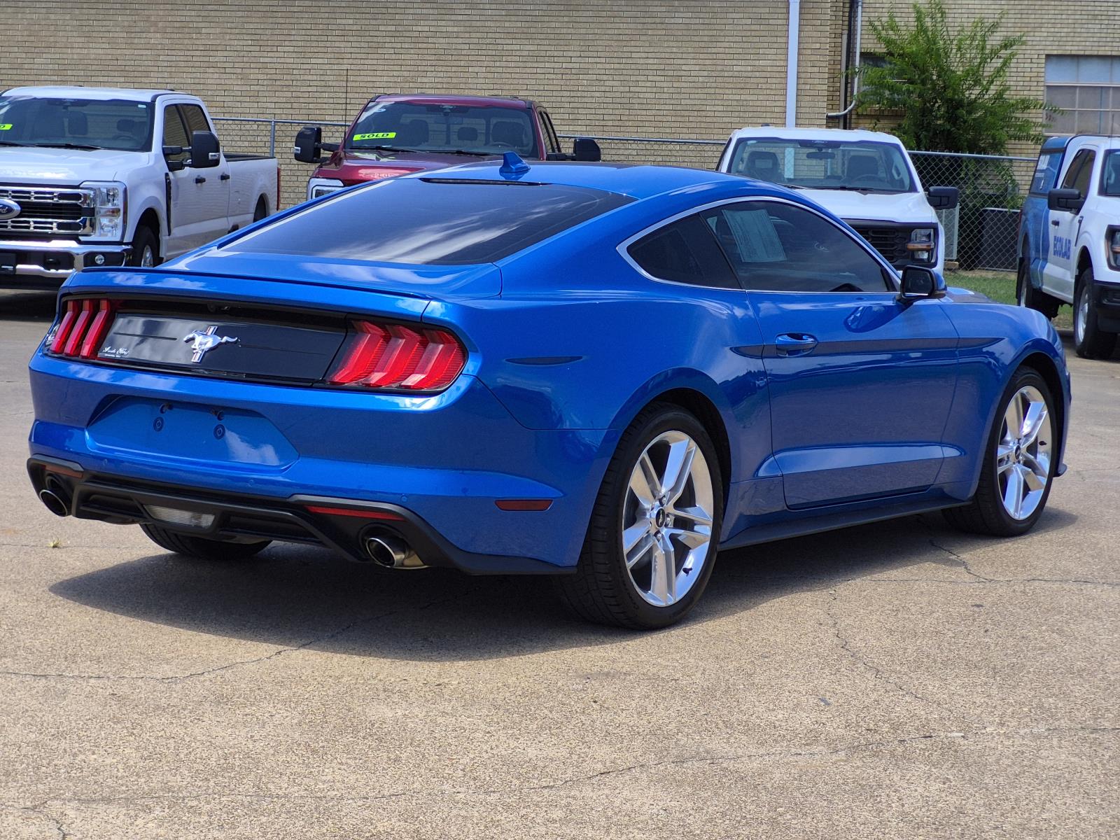 2020 Ford Mustang EcoBoost Premium - Photo 6
