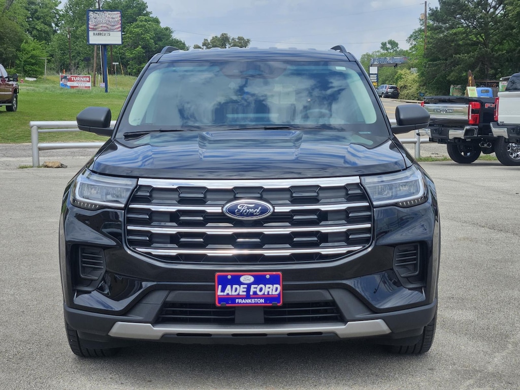 Used 2025 Ford Explorer Active Active RWD