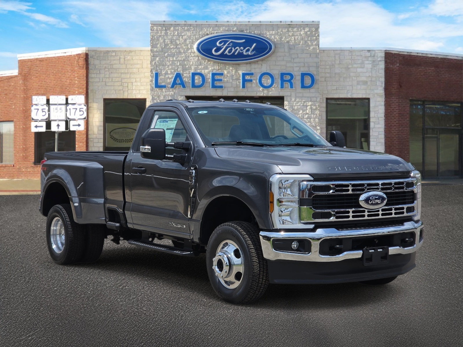 2026 Ford F-350 XLT 4x4 Regular Cab 8' Box DRW's photo