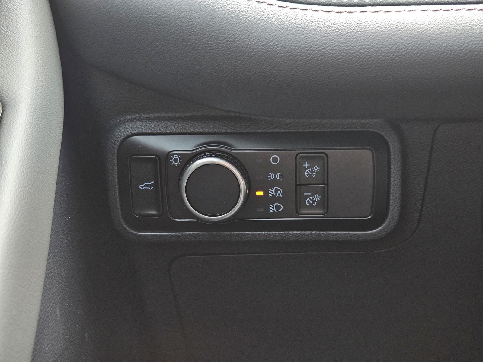 2025 Ford Explorer Active - Photo 27