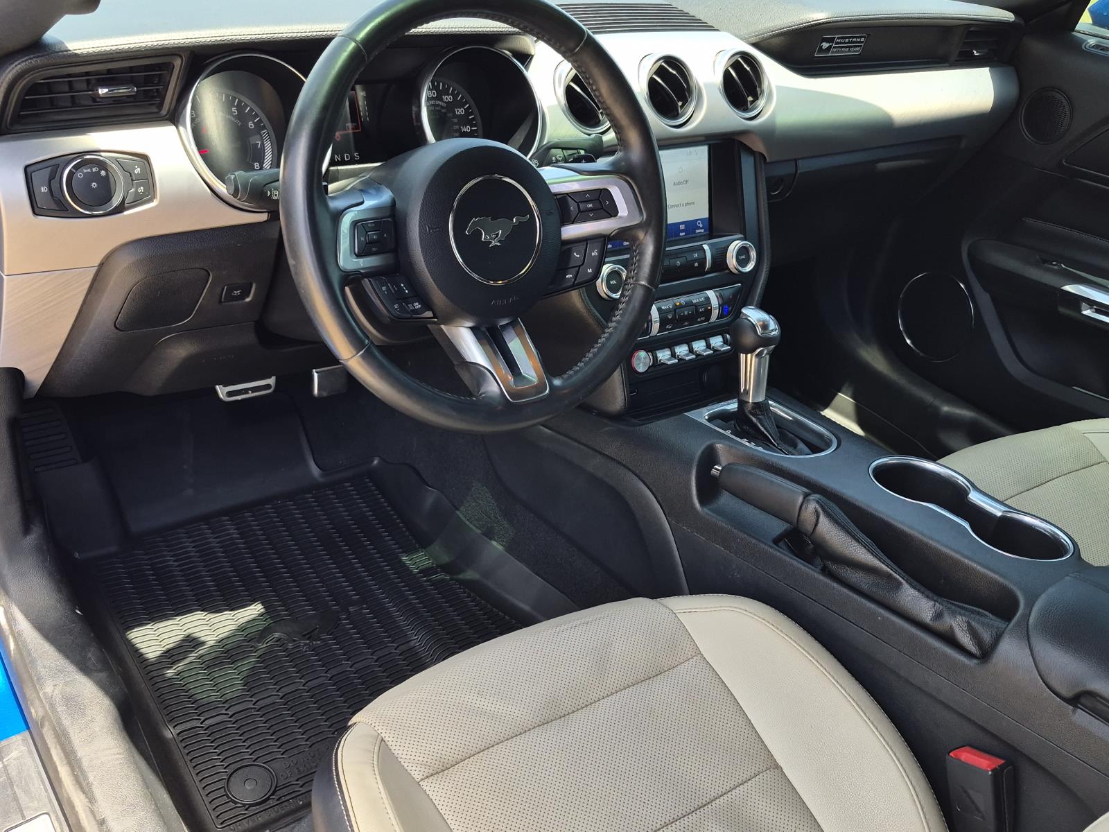 2020 Ford Mustang EcoBoost Premium - Photo 13
