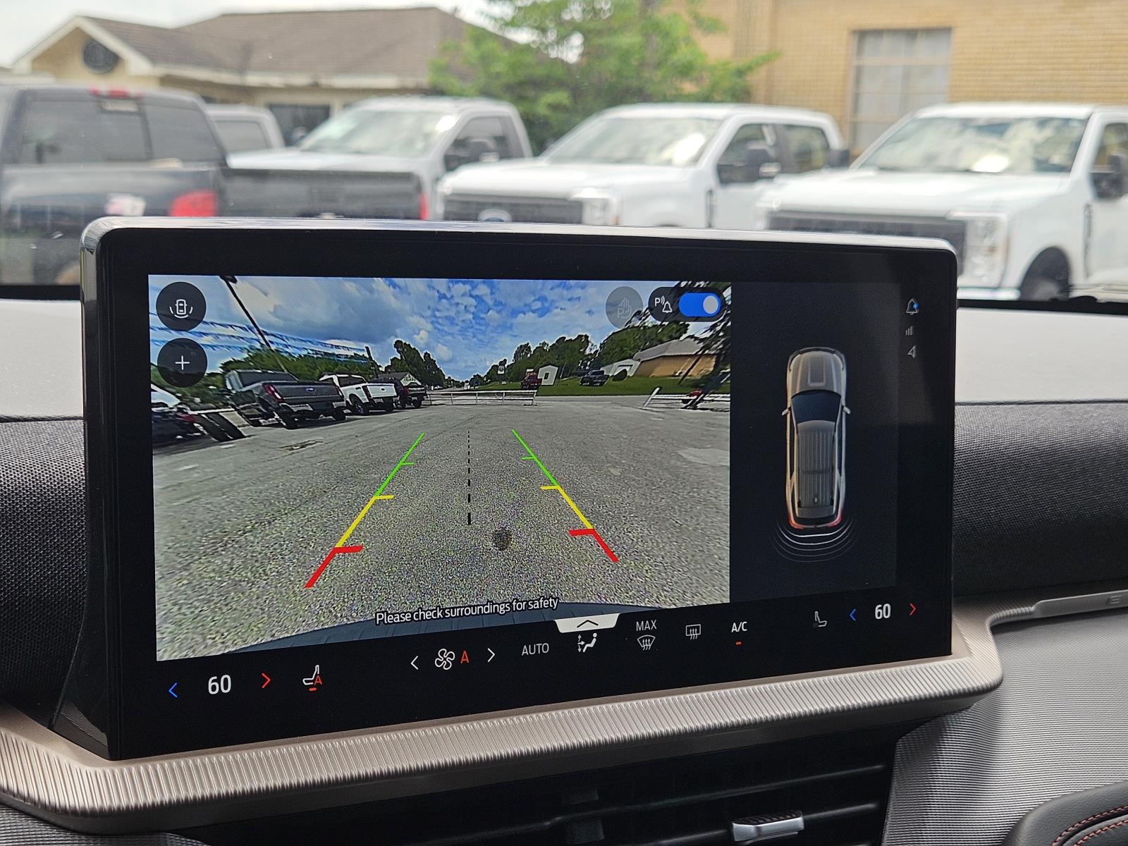 2025 Ford Explorer Active - Photo 21