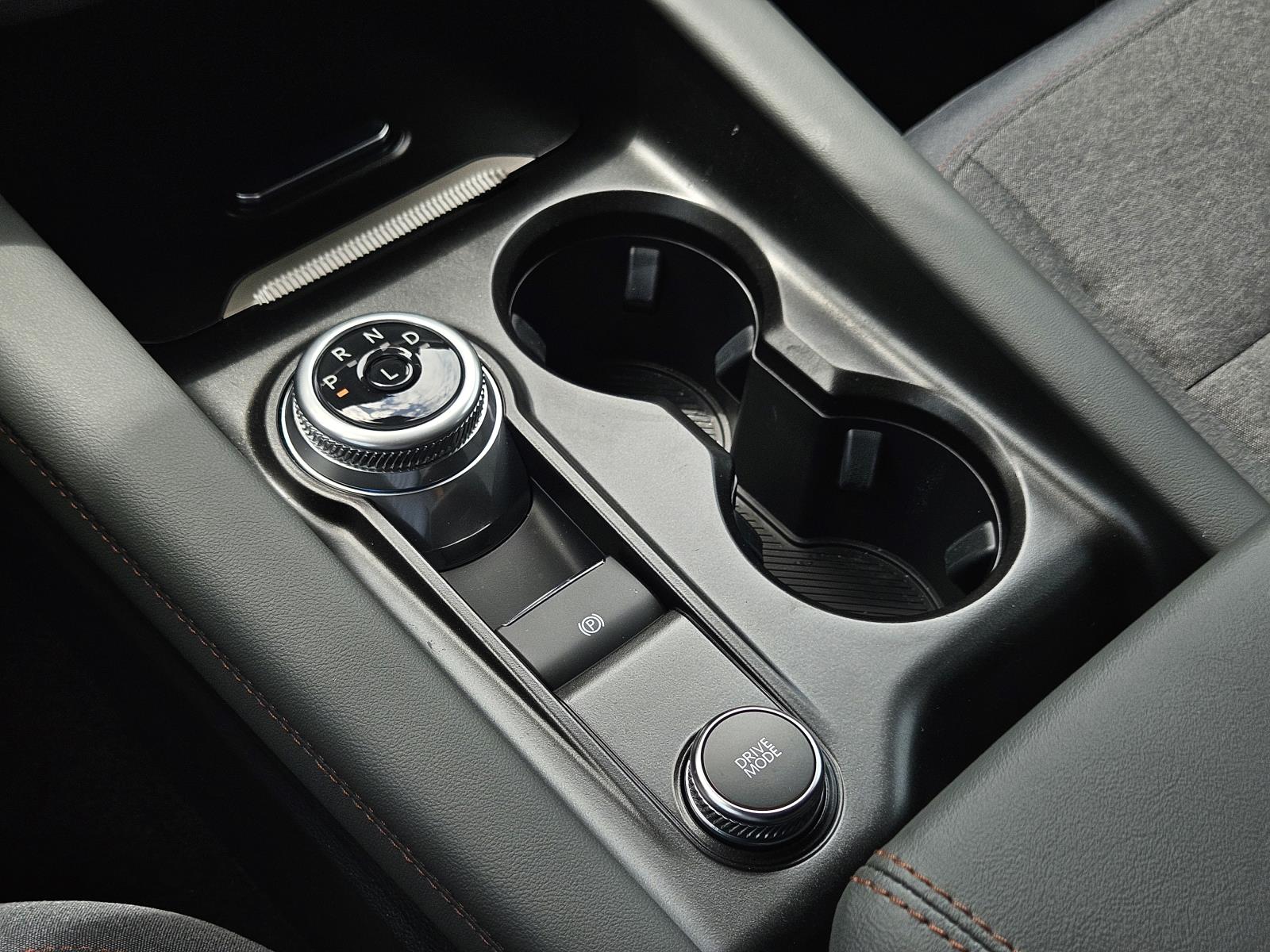 2025 Ford Explorer Active - Photo 24