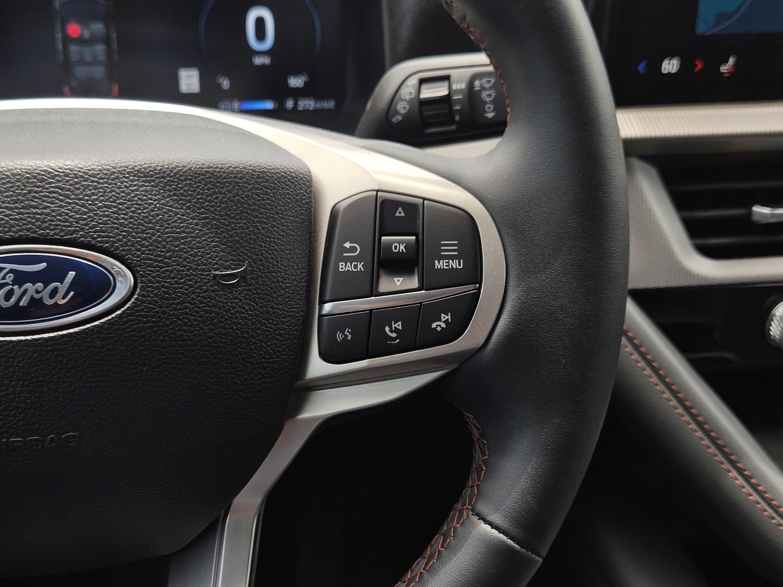 2025 Ford Explorer Active - Photo 16