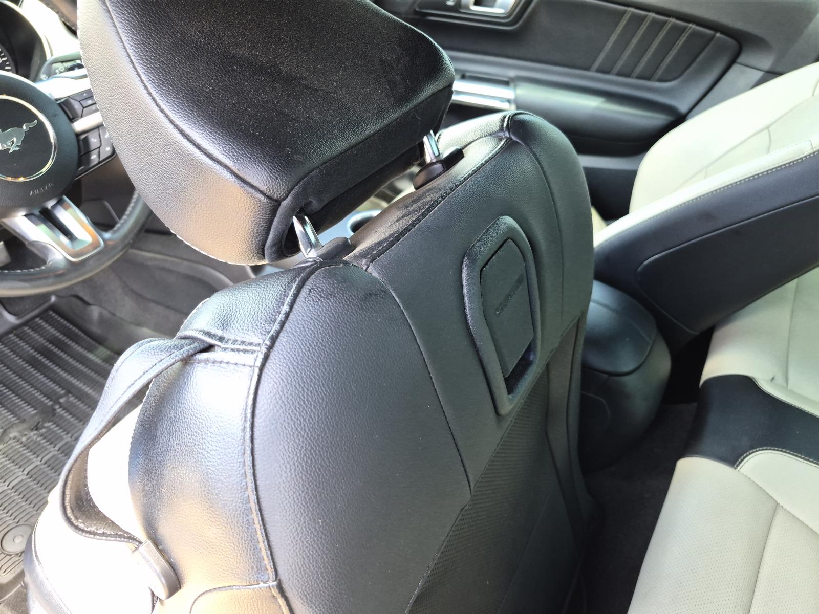 2020 Ford Mustang EcoBoost Premium - Photo 16