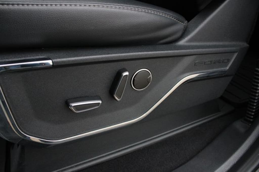 Used 2023 Ford F-150 XLT Truck SuperCrew Cab