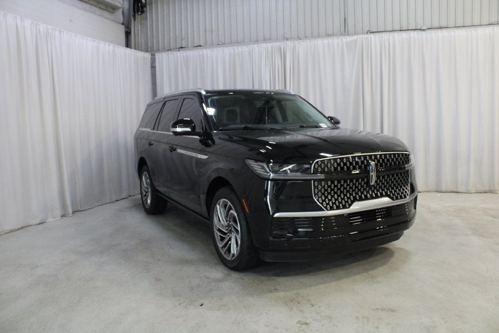2027 Lincoln Navigator