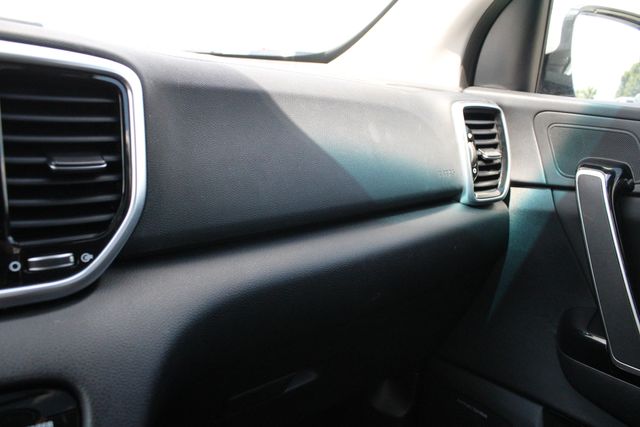 2022 Kia Sportage EX - Photo 22