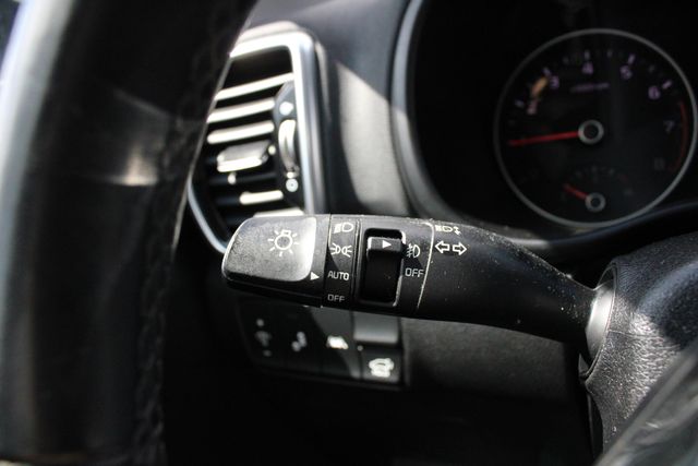 2022 Kia Sportage EX - Photo 12