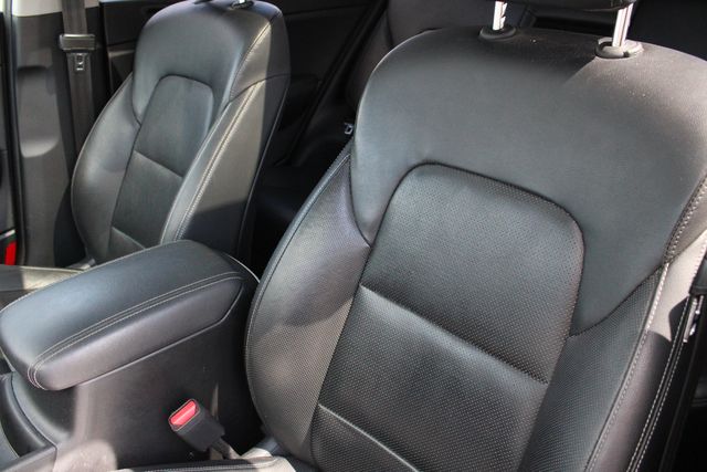 2022 Kia Sportage EX - Photo 6
