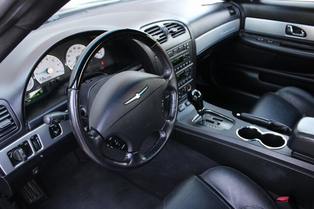 2005 Ford Thunderbird Base photo 2