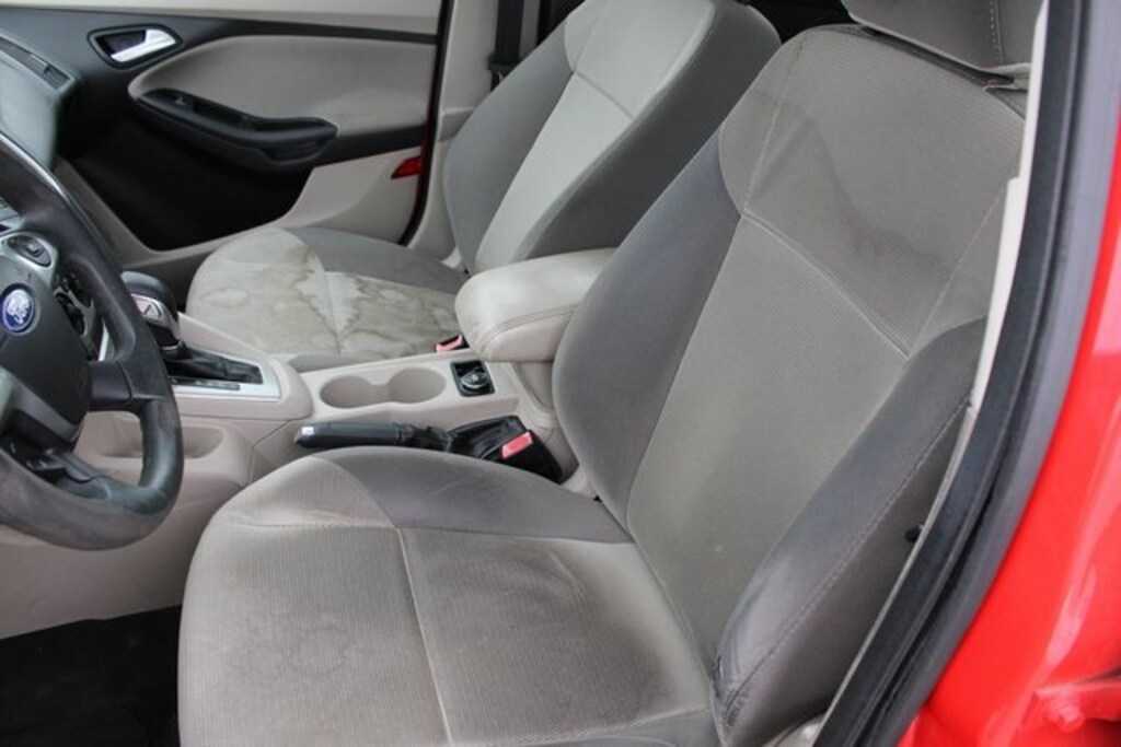 Used 2012 Ford Focus SE Hatchback